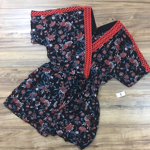 NWT Anthropologie Cypress Wrap Romper - Picture 4 of 6